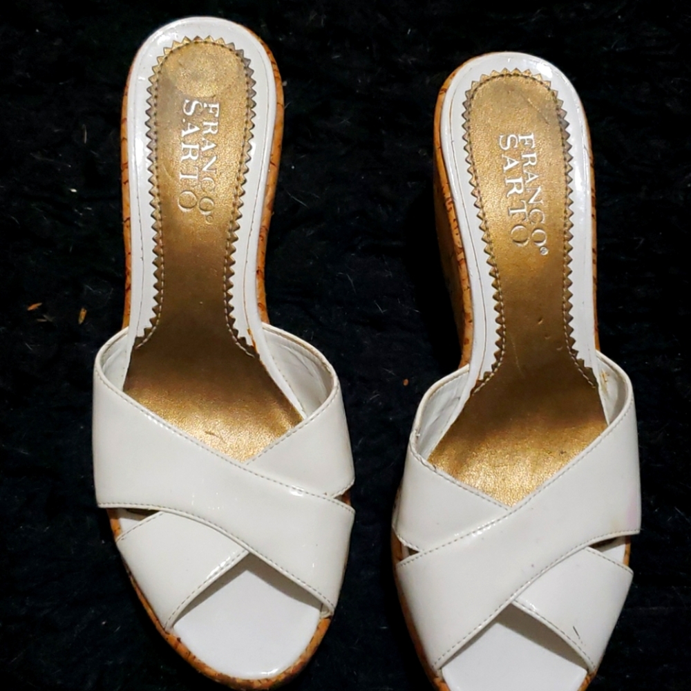 🌹Franco Sarto white pleather wedges🌹